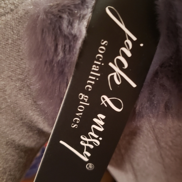 Beige, Fleece smart phone friendly, socialite gloves with faux fur cuff- SO SOFT - Picture 4 of 5